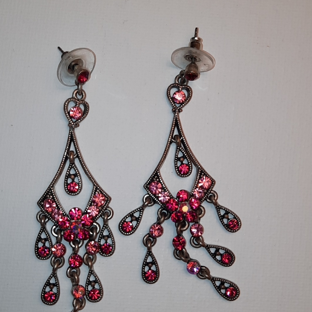 Pink dangle rhinestone earrings silver tone - Picture 4 of 4